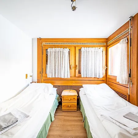 Chesa Sarvit Apartment *